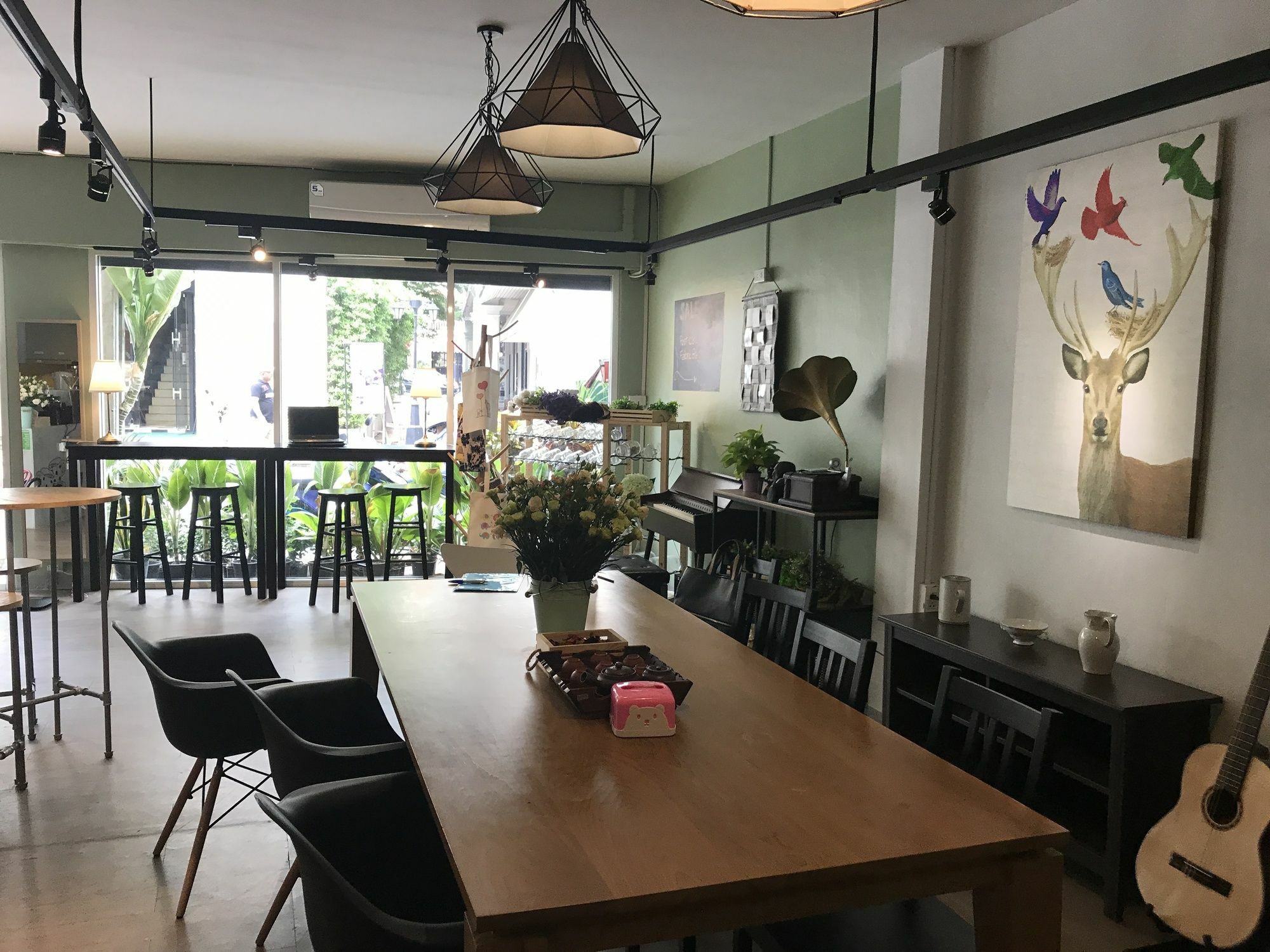 Folk Poshtel Silom Bed & Breakfast Bangkok Bagian luar foto