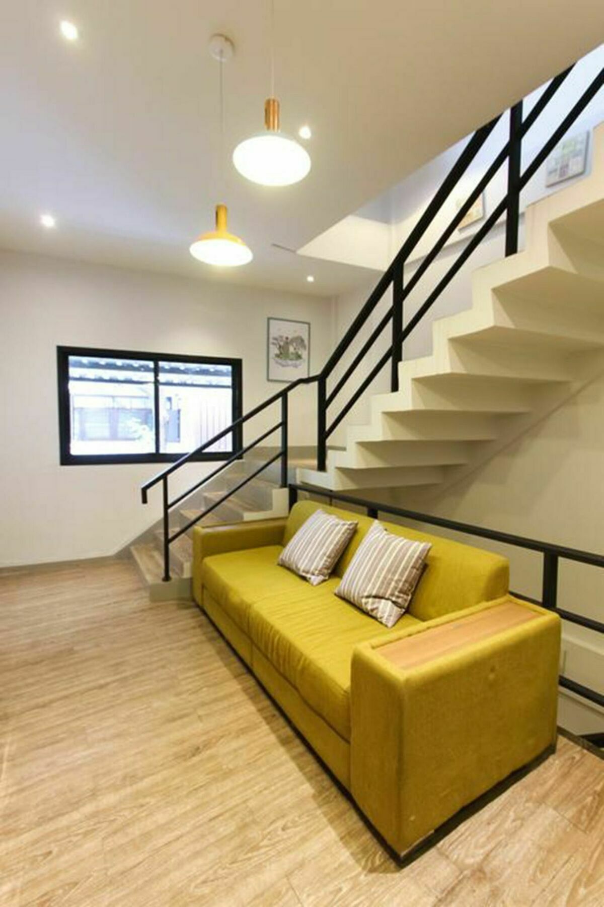Folk Poshtel Silom Bed & Breakfast Bangkok Bagian luar foto