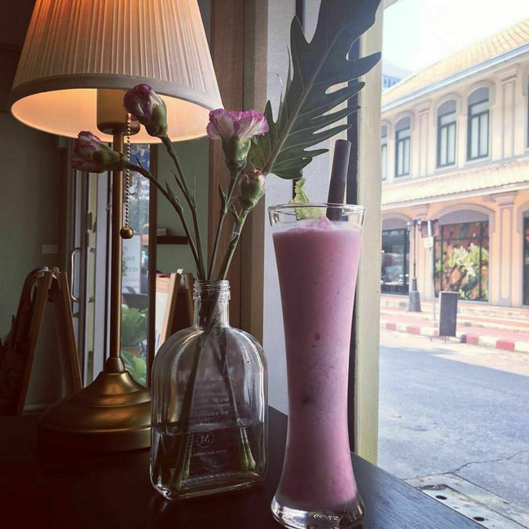 Folk Poshtel Silom Bed & Breakfast Bangkok Bagian luar foto